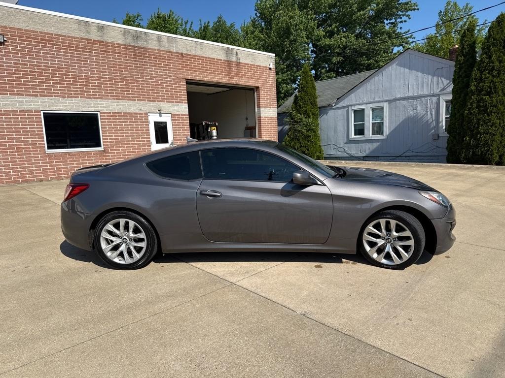 Hyundai Genesis Coupe 2.0T Auto 2013