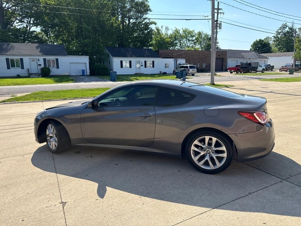 Hyundai Genesis Coupe 2.0T Auto 2013