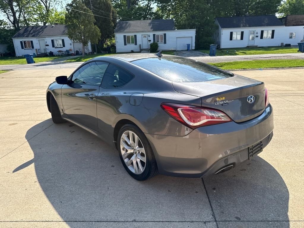 Hyundai Genesis Coupe 2.0T Auto 2013