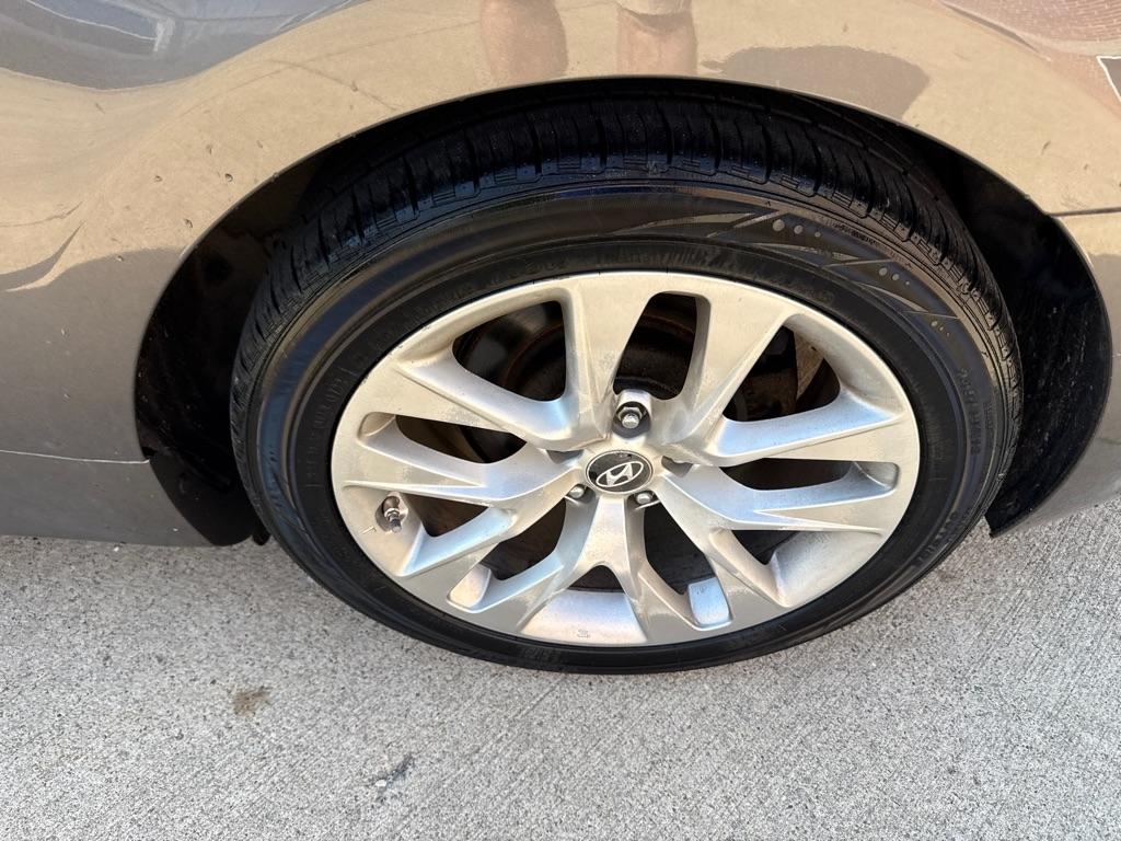 Hyundai Genesis Coupe 2.0T Auto 2013