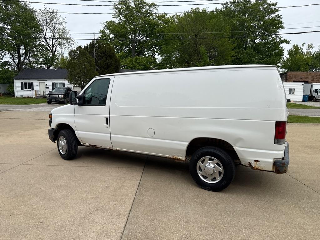Ford Econoline E-150 2010