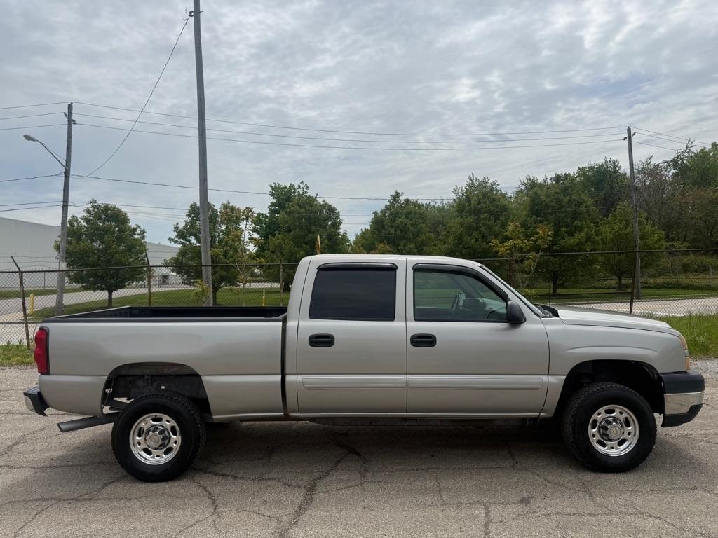 Chevrolet Silverado 2500HD LS Crew Cab 4WD 2006