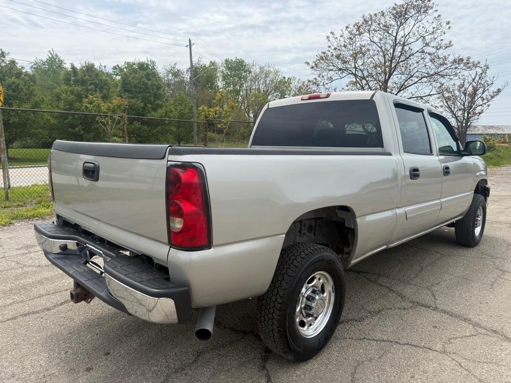 Chevrolet Silverado 2500HD LS Crew Cab 4WD 2006