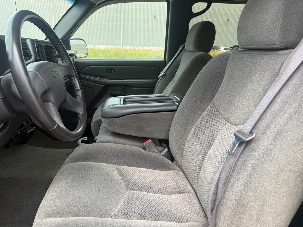 Chevrolet Silverado 2500HD LS Crew Cab 4WD 2006
