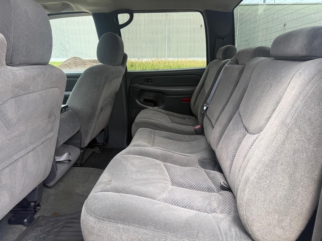 Chevrolet Silverado 2500HD LS Crew Cab 4WD 2006