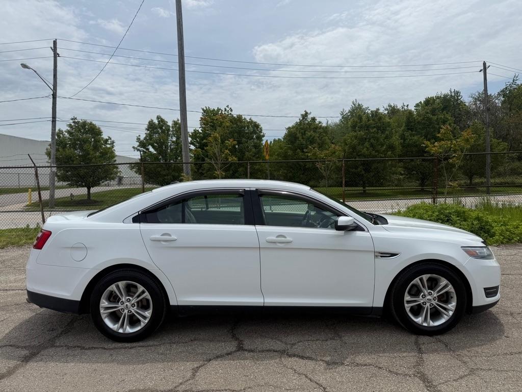 Ford Taurus SEL AWD 2013