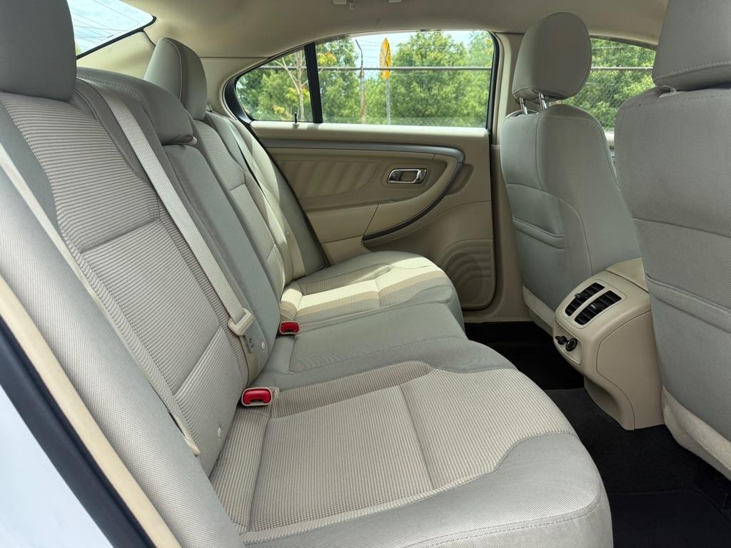 Ford Taurus SEL AWD 2013