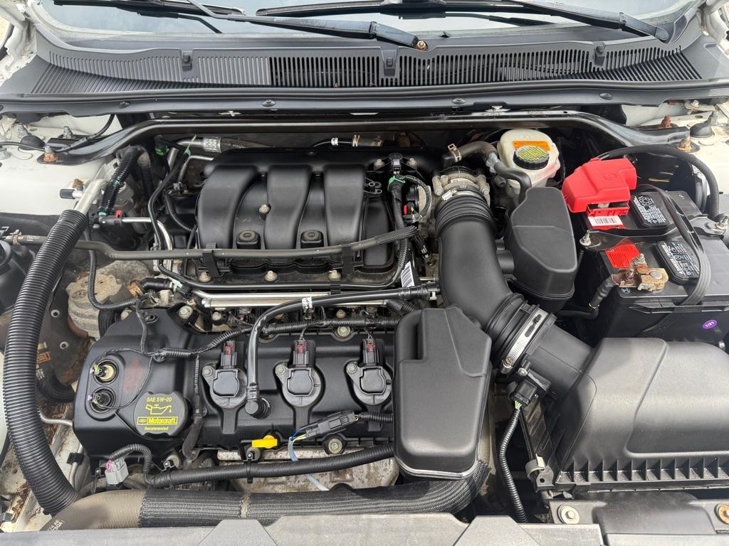 Ford Taurus SEL AWD 2013