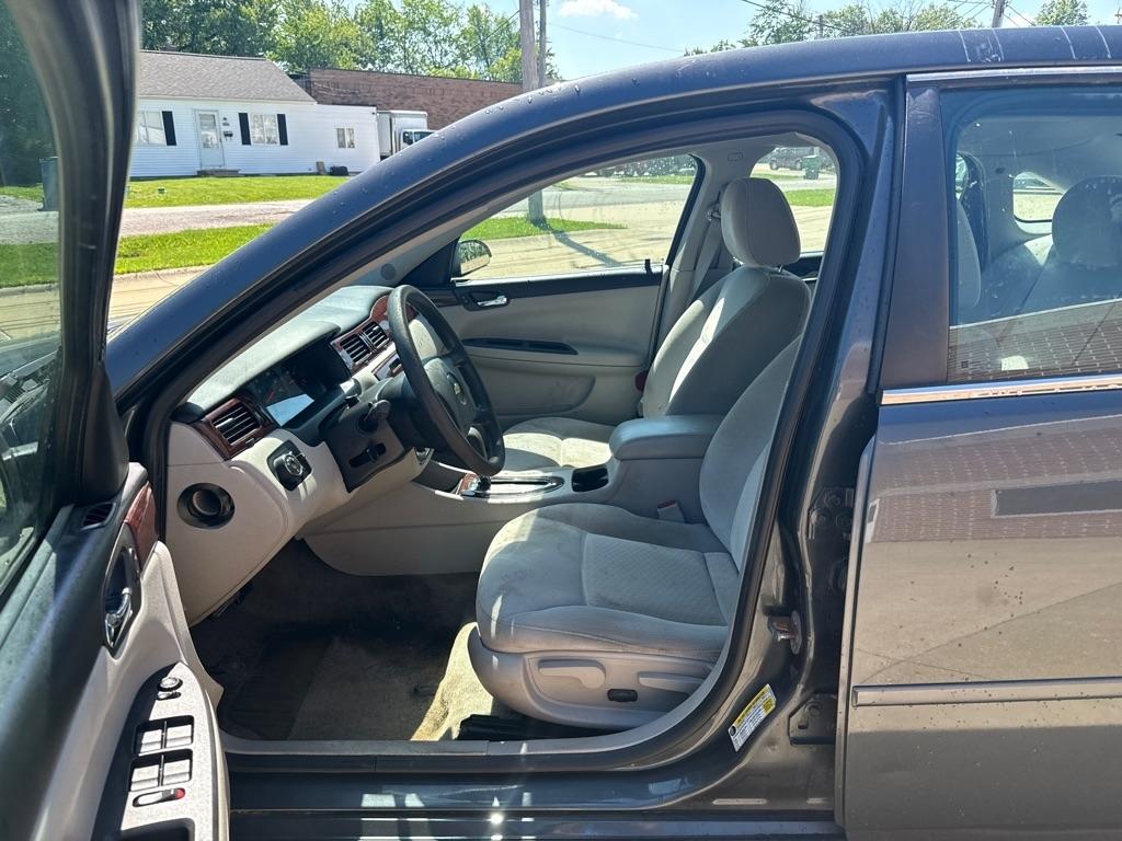 Chevrolet Impala LS 2011