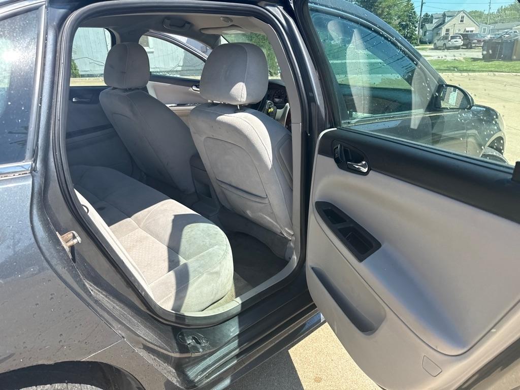Chevrolet Impala LS 2011