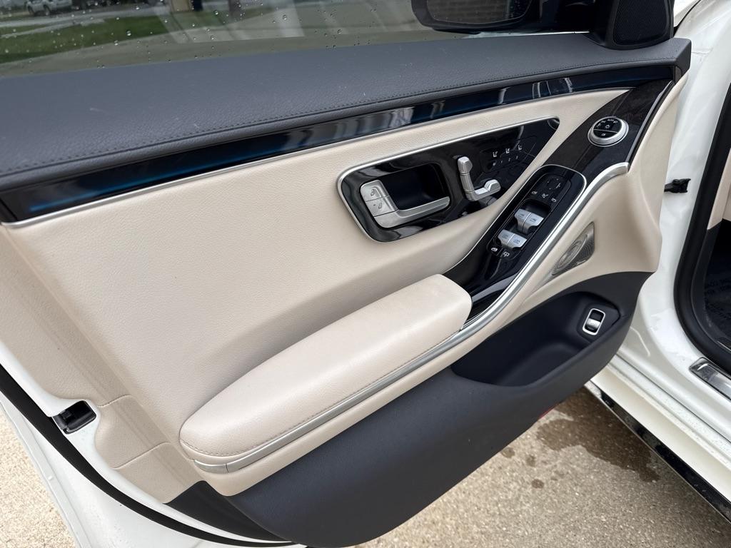 Mercedes-Benz S-Class S500 4MATIC 2023
