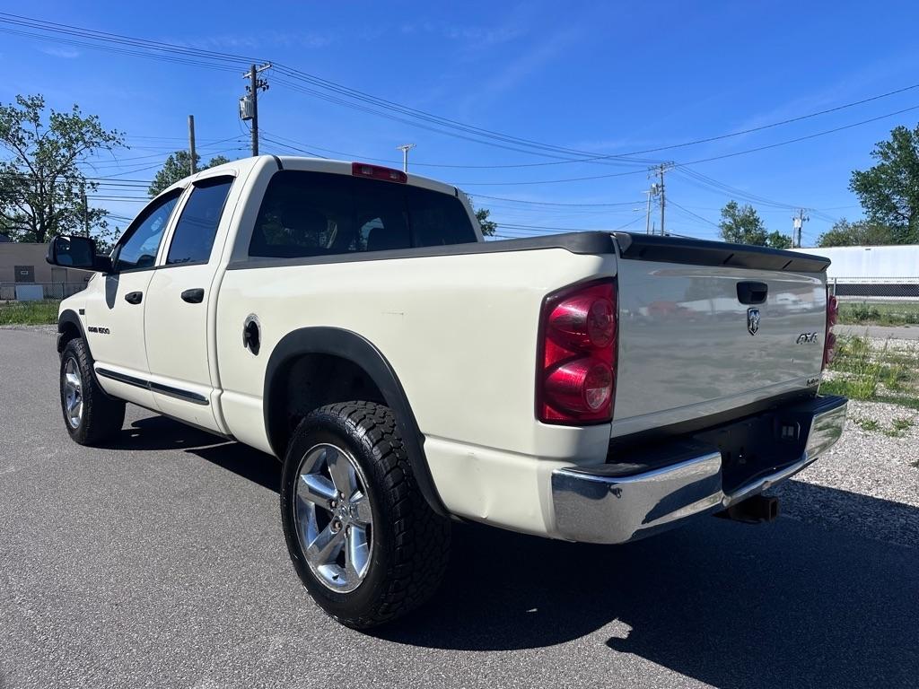 Dodge Ram 1500 ST Quad Cab 4WD 2007