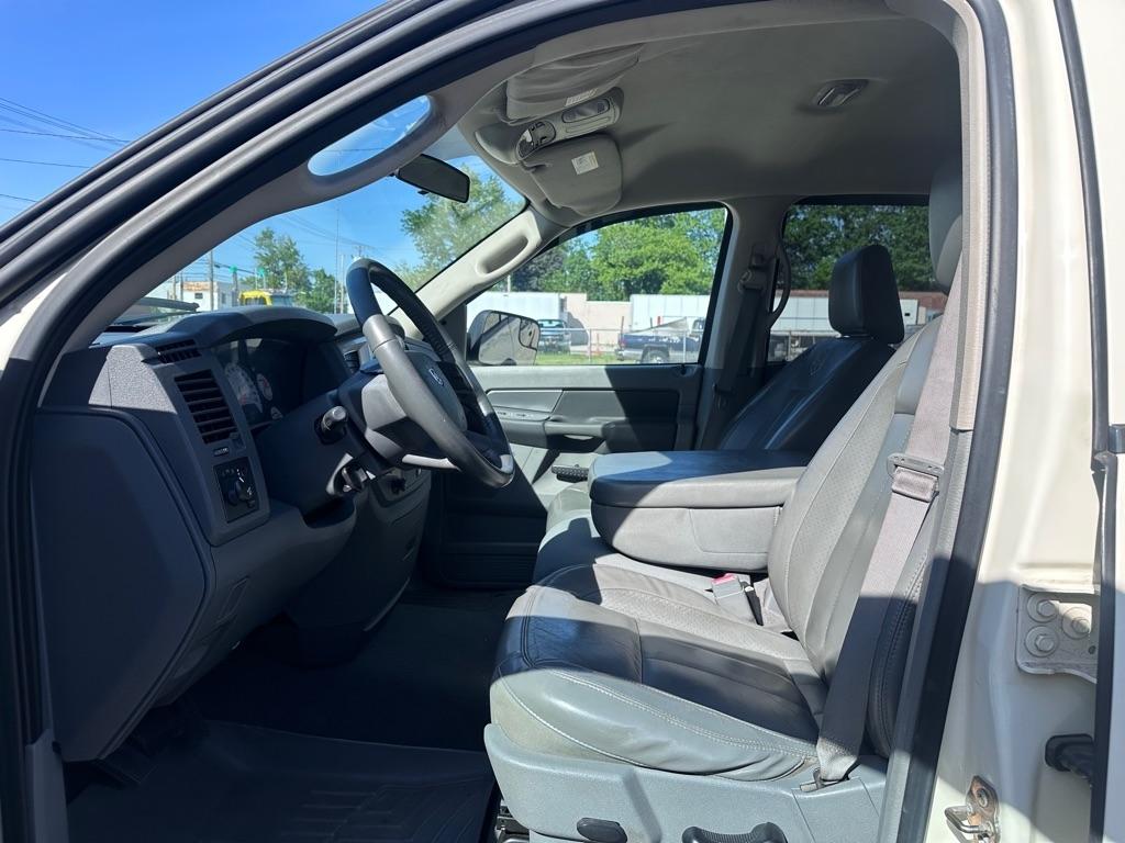 Dodge Ram 1500 ST Quad Cab 4WD 2007