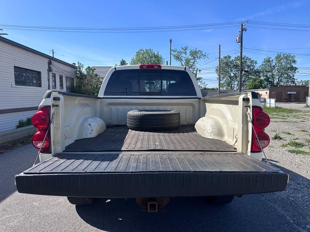 Dodge Ram 1500 ST Quad Cab 4WD 2007