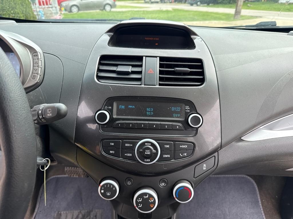Chevrolet Spark LS CVT 2015