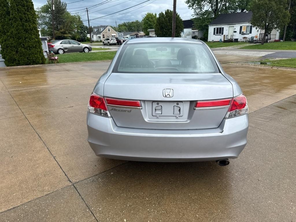 Honda Accord EX Sedan AT 2011