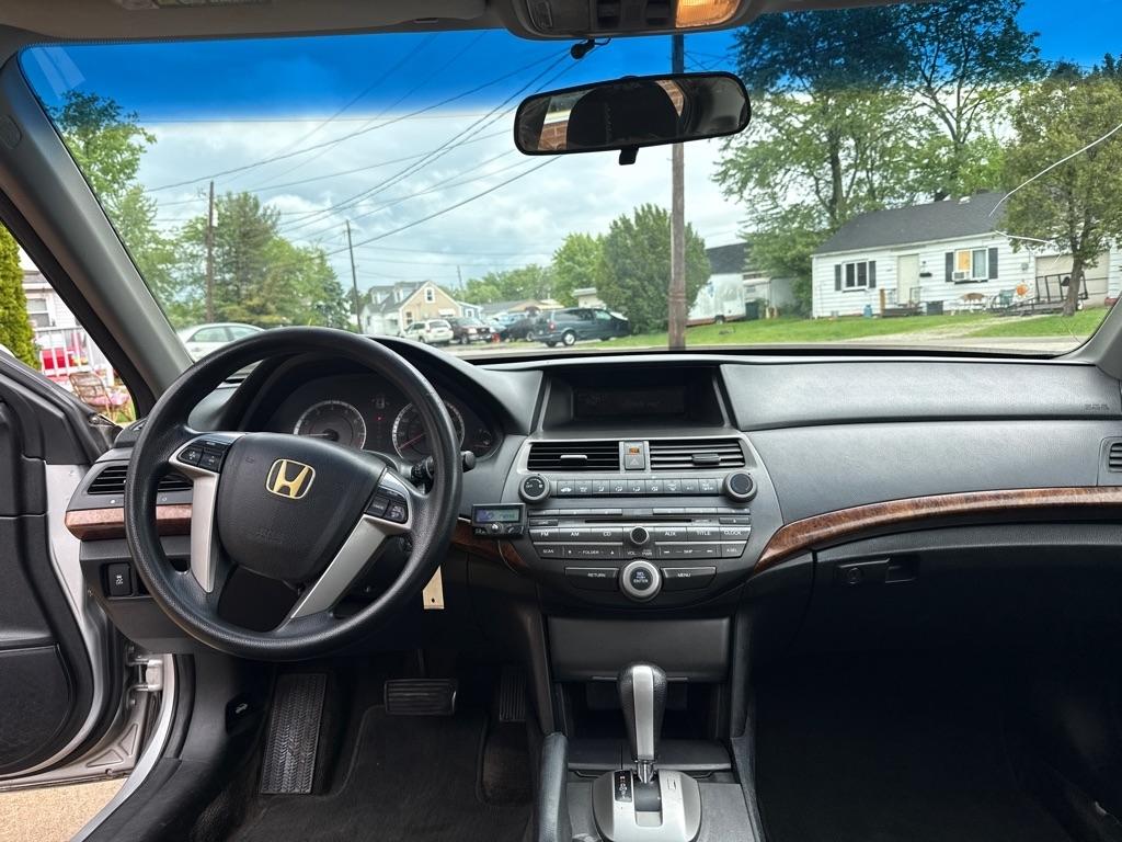 Honda Accord EX Sedan AT 2011