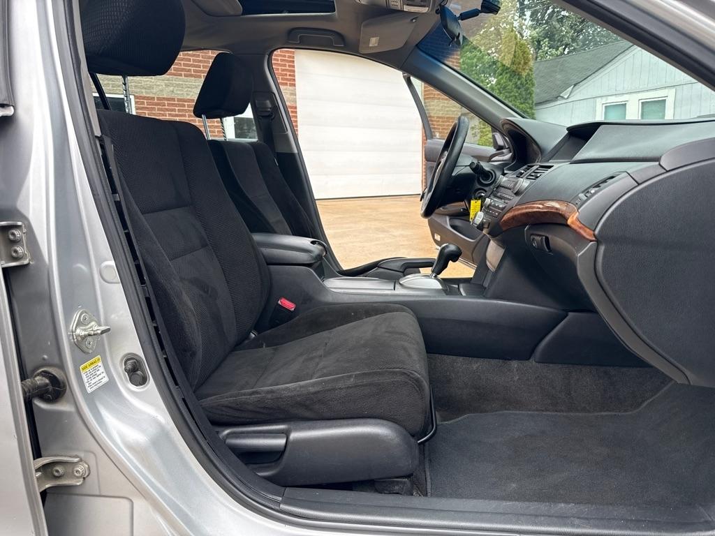 Honda Accord EX Sedan AT 2011