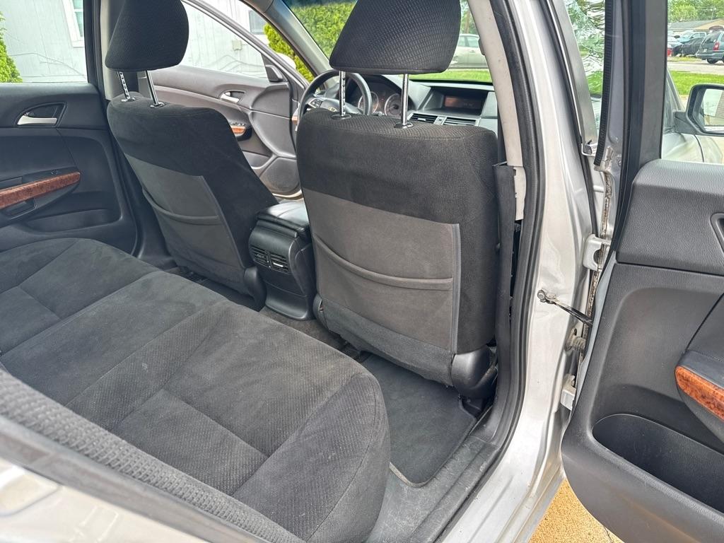 Honda Accord EX Sedan AT 2011