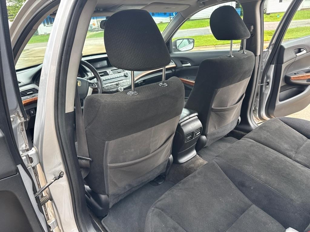 Honda Accord EX Sedan AT 2011