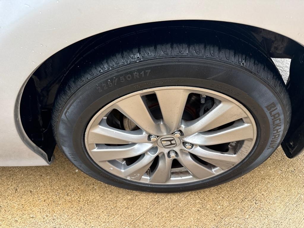 Honda Accord EX Sedan AT 2011