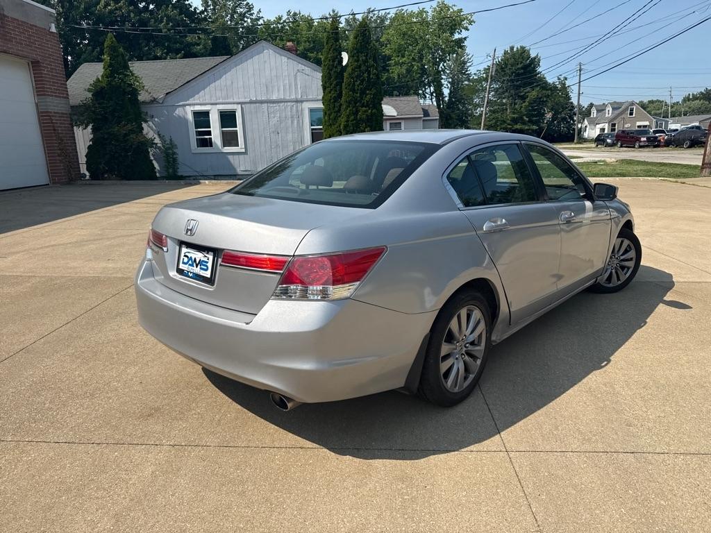 Honda Accord EX Sedan AT 2011
