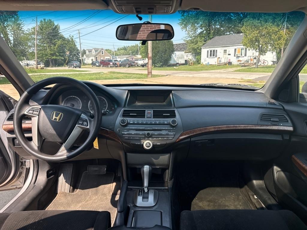 Honda Accord EX Sedan AT 2011