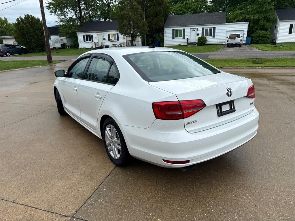 Volkswagen Jetta TDI S 6A 2015