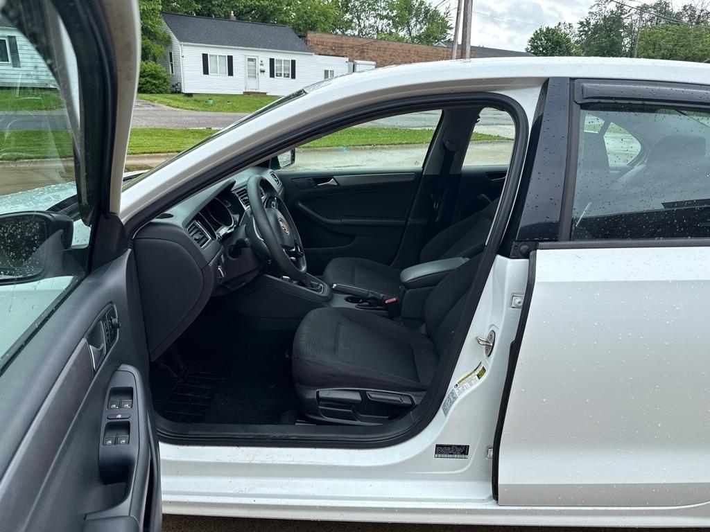 Volkswagen Jetta TDI S 6A 2015
