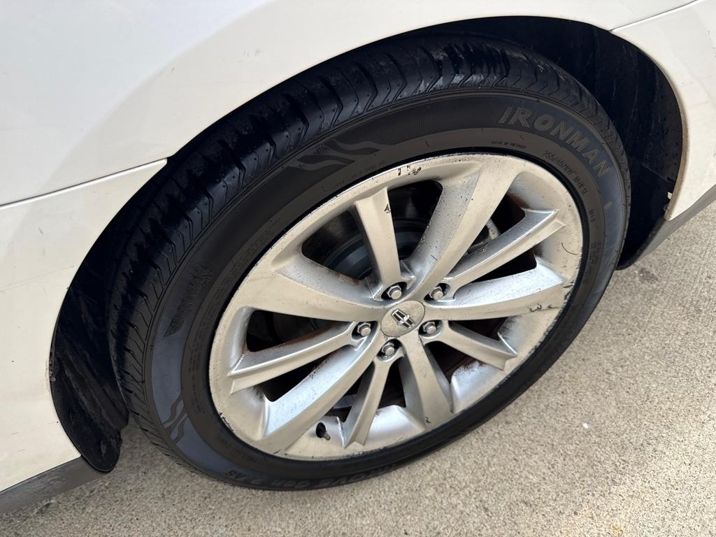 Lincoln MKS 3.5L with EcoBoost AWD 2011