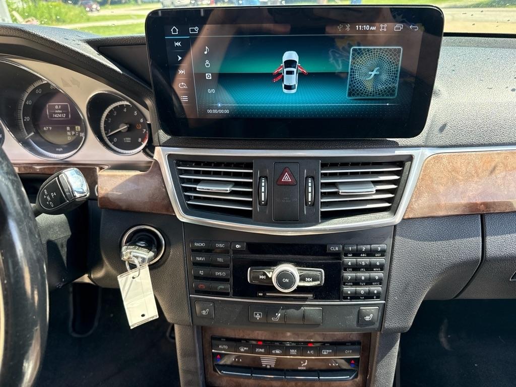 Mercedes-Benz E-Class E350 Sedan 4MATIC 2011