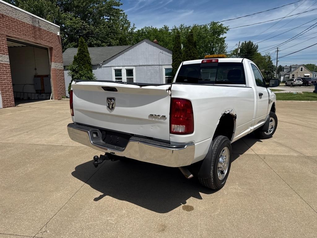 RAM 2500 ST 4WD 2012