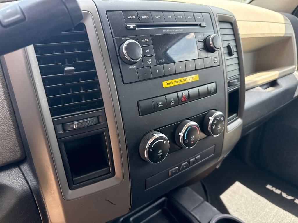 RAM 2500 ST 4WD 2012