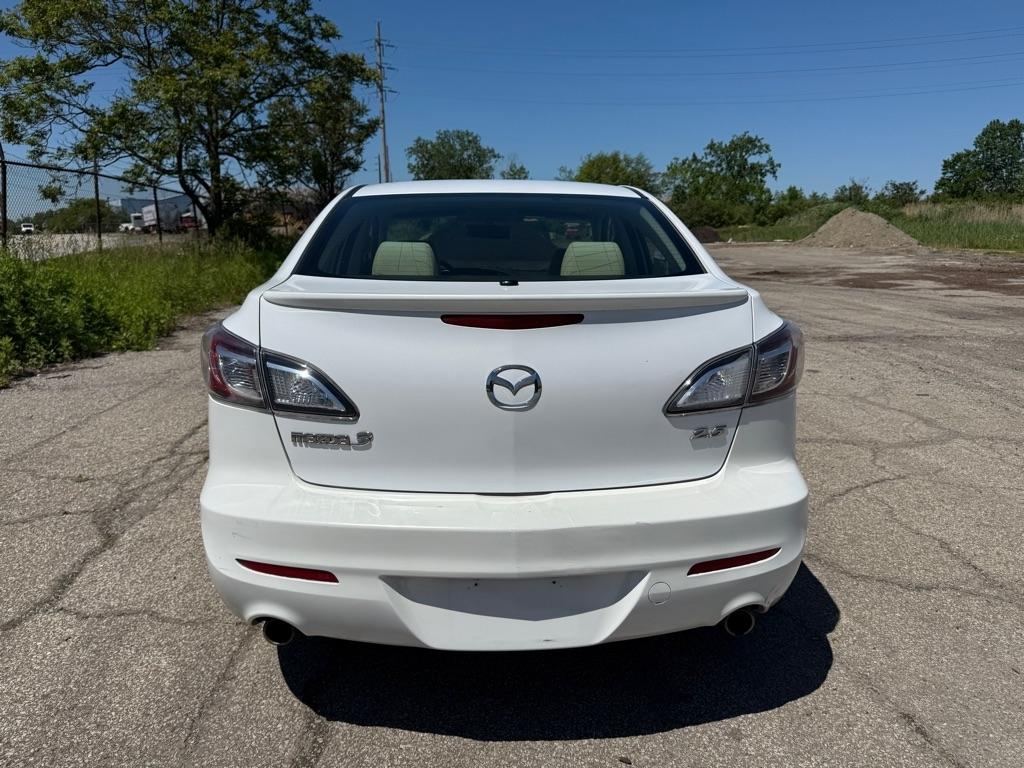 Mazda MAZDA3 s Sport 4-Door 2011