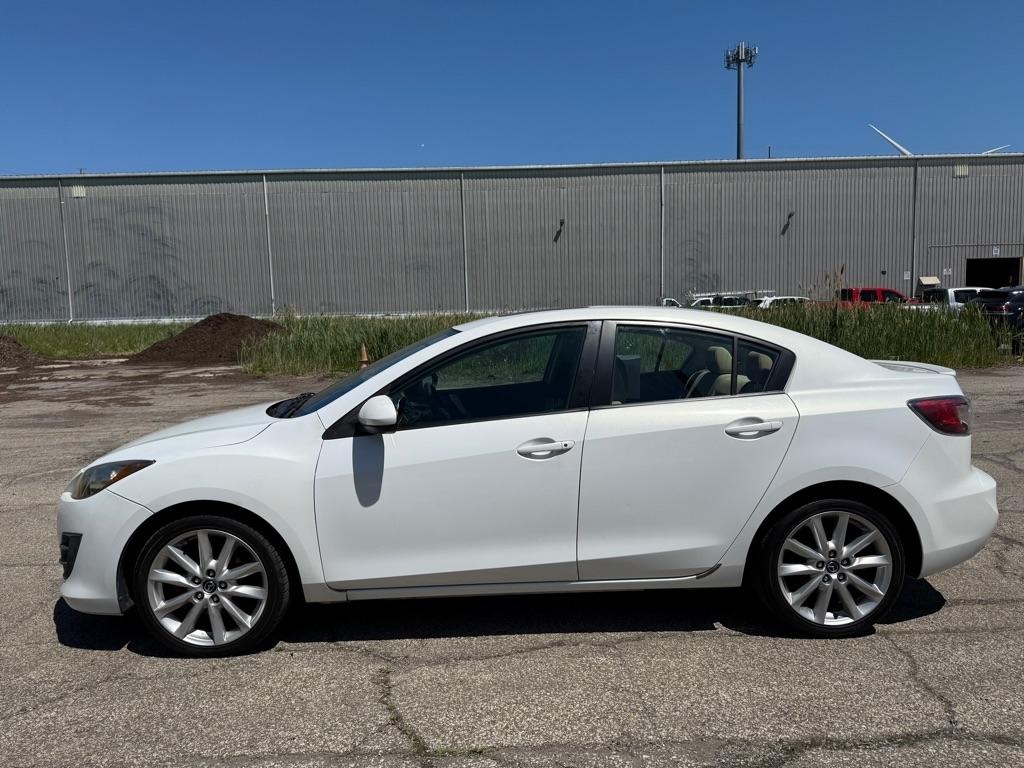 Mazda MAZDA3 s Sport 4-Door 2011