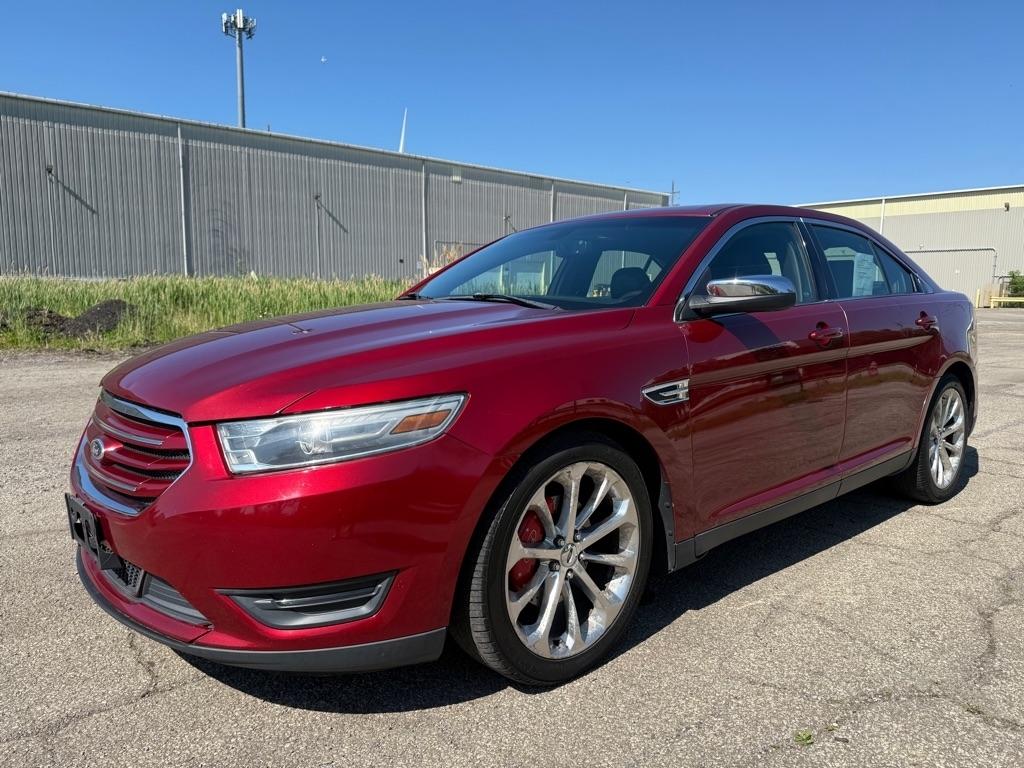 Ford Taurus Limited FWD 2013