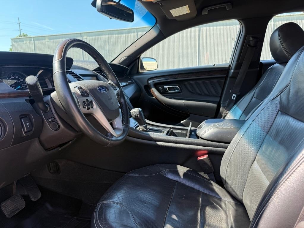 Ford Taurus Limited FWD 2013