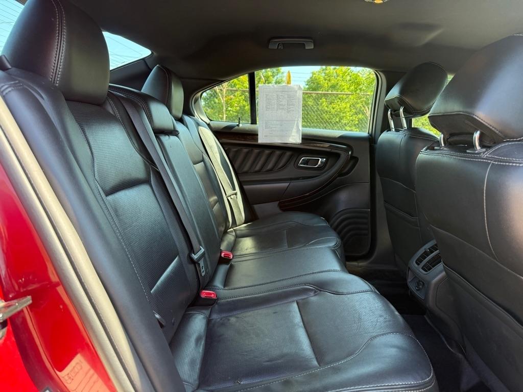 Ford Taurus Limited FWD 2013