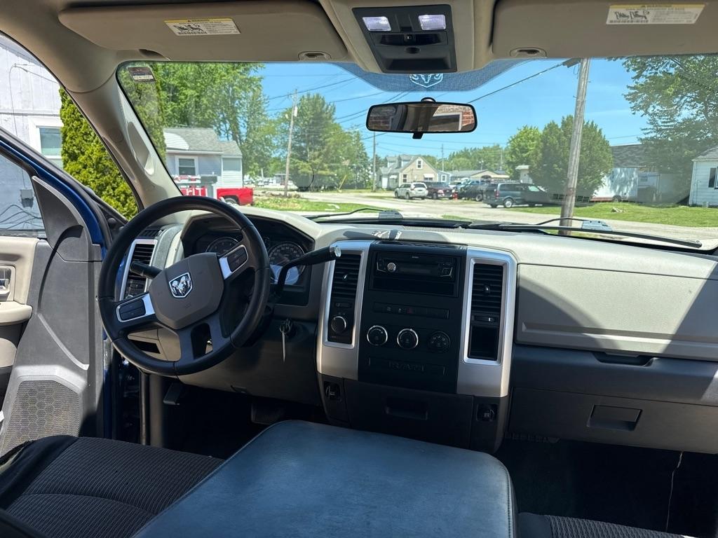 RAM 1500 SLT Quad Cab 4WD 2011