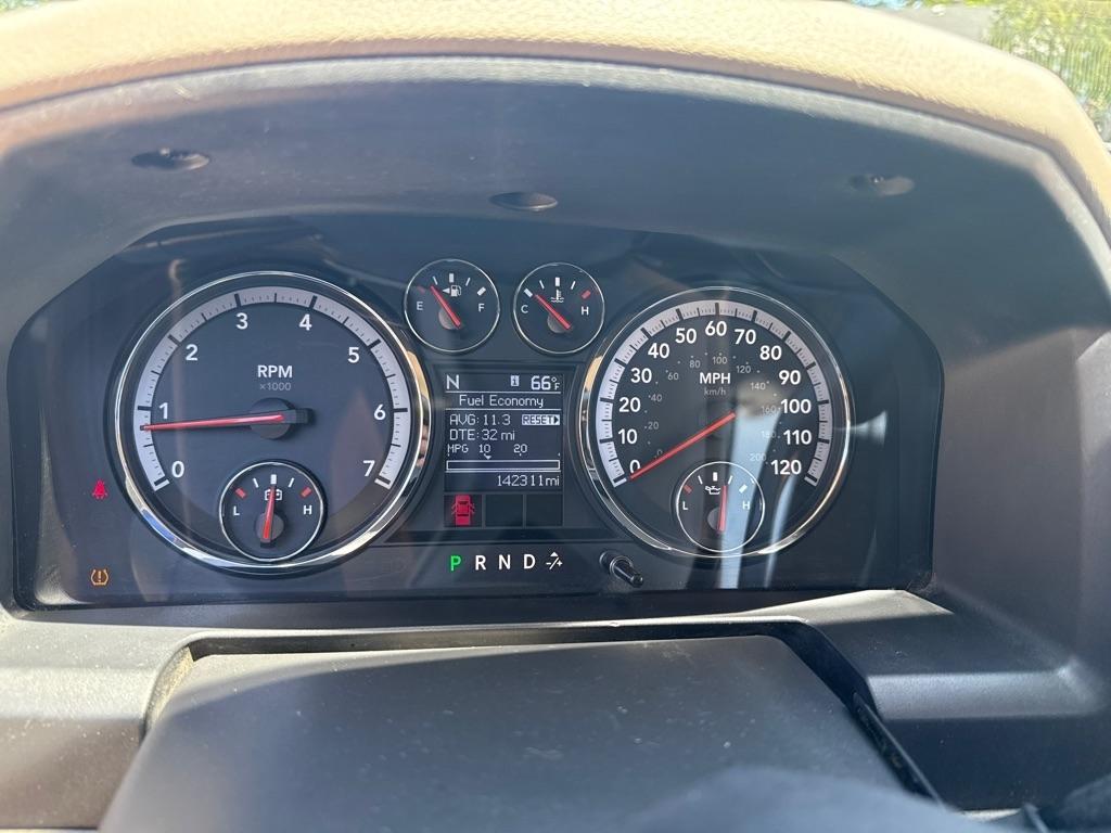 RAM 1500 SLT Quad Cab 4WD 2011
