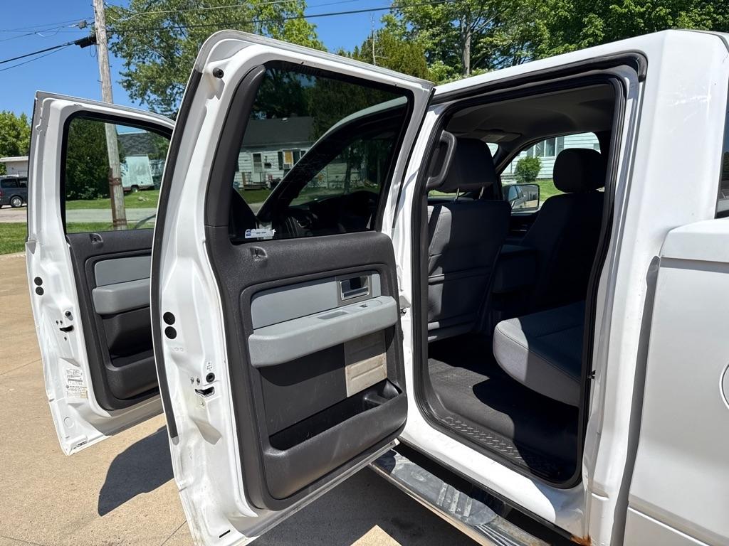 Ford F-150 XL SuperCrew 5.5-ft. Bed 4WD 2012