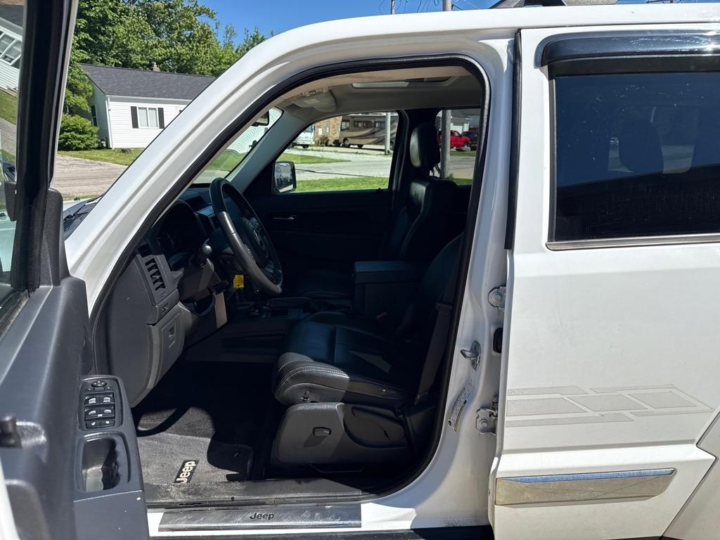 Jeep Liberty Sport 4WD 2012