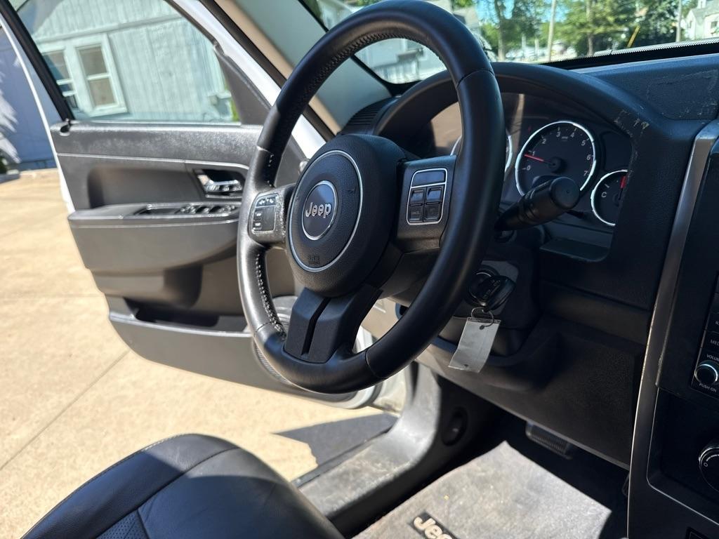 Jeep Liberty Sport 4WD 2012