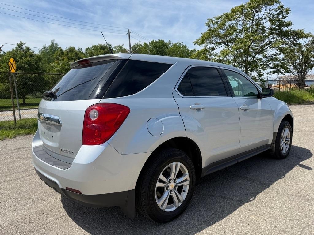Chevrolet Equinox LS 2WD 2011