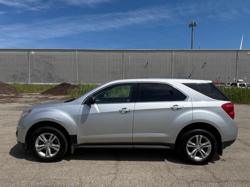 Chevrolet Equinox LS 2WD 2011