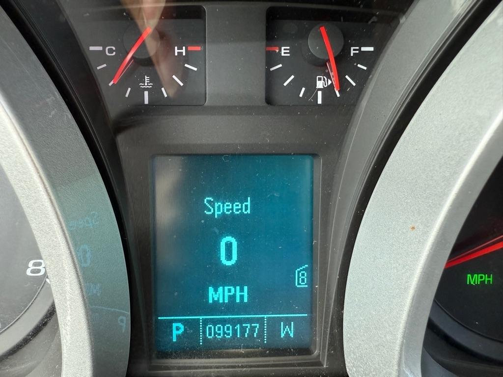 Chevrolet Equinox LS 2WD 2011