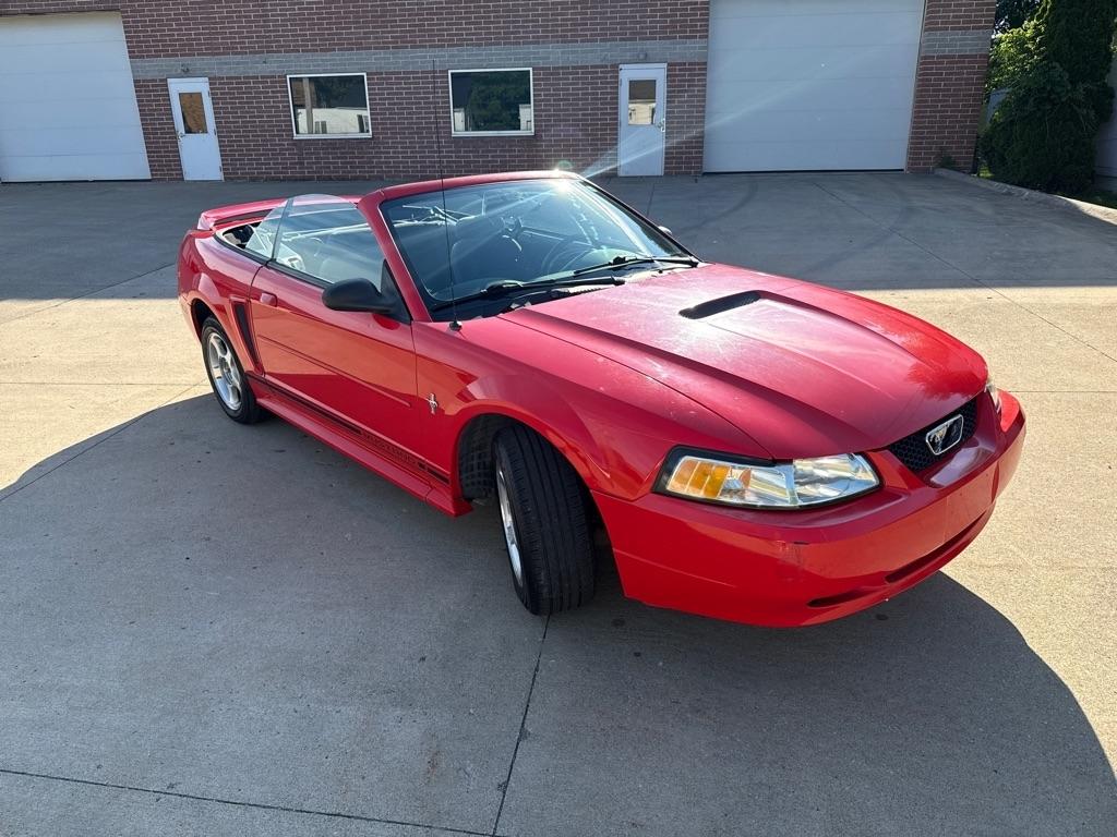 Ford Mustang Convertible 2000