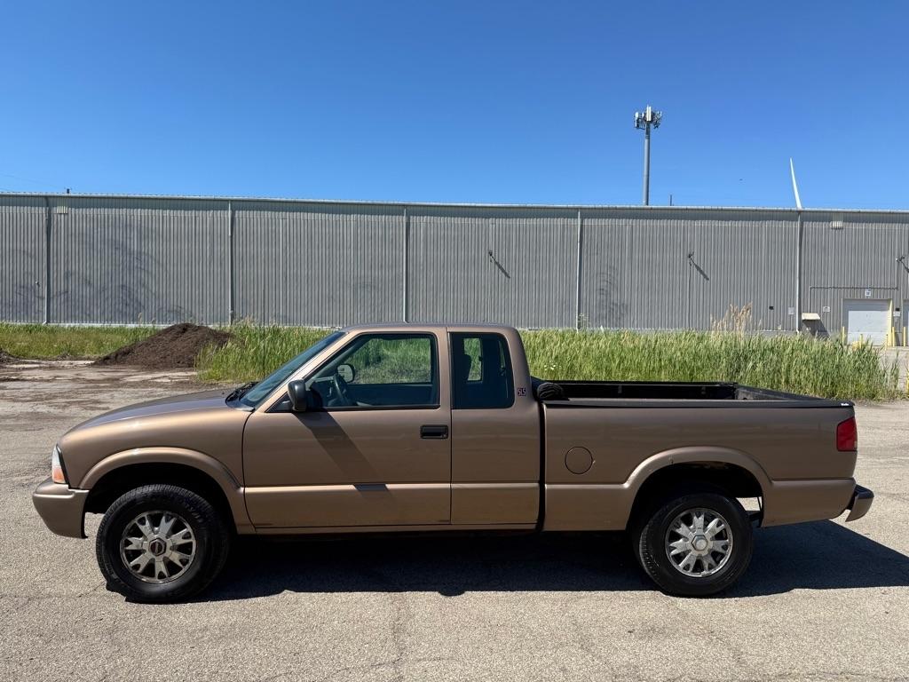 GMC Sonoma SL Ext. Cab 4WD 2003