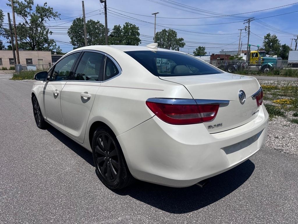 Buick Verano Base 2016