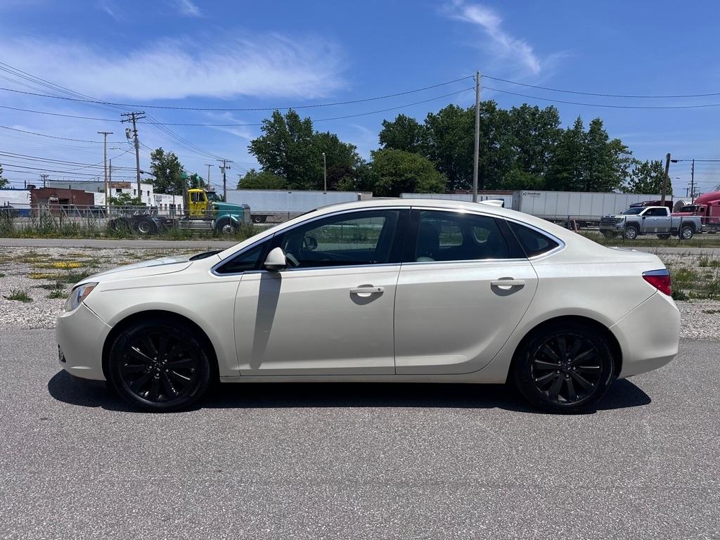 Buick Verano Base 2016